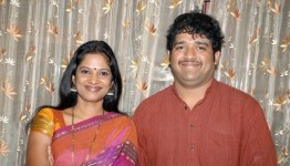 M d pallavi with her husband musician arun