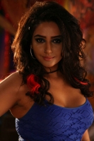 Ragini dwivedi