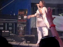 Suzanne d'mello