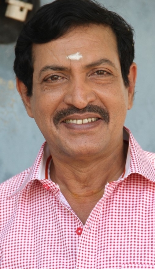 Nizhalgal Ravi