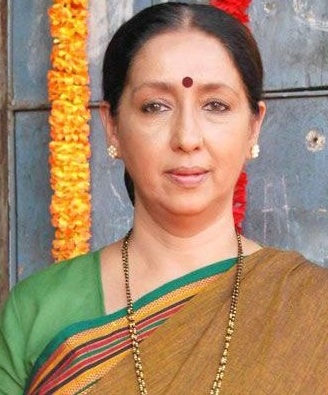 Nina Kulkarni